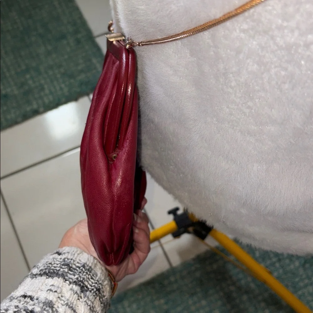 Italian Leather inside & out  Kisslock mini Bag  clutch  Crossbody bag burgundy
